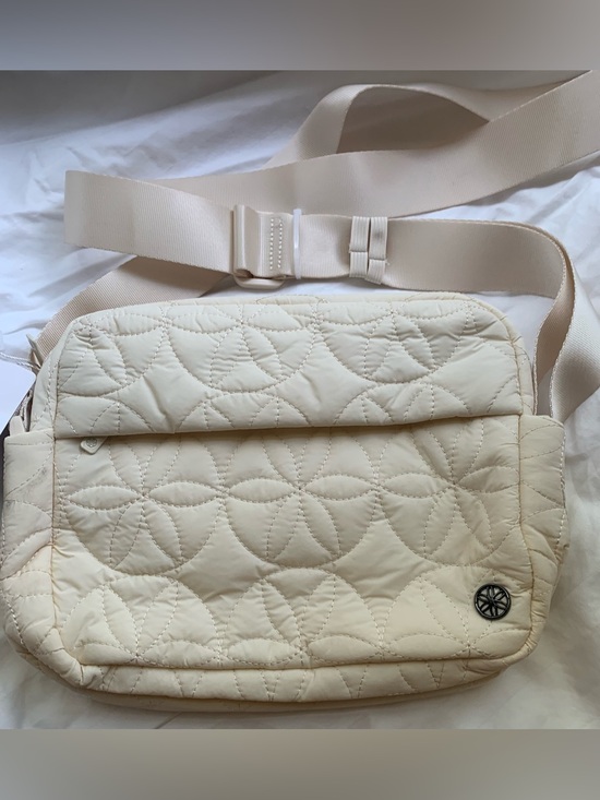 GAIAM Handbags - Gaiam Quilted Crossbody Bag Cream Yoga Boho Festival Lightweight